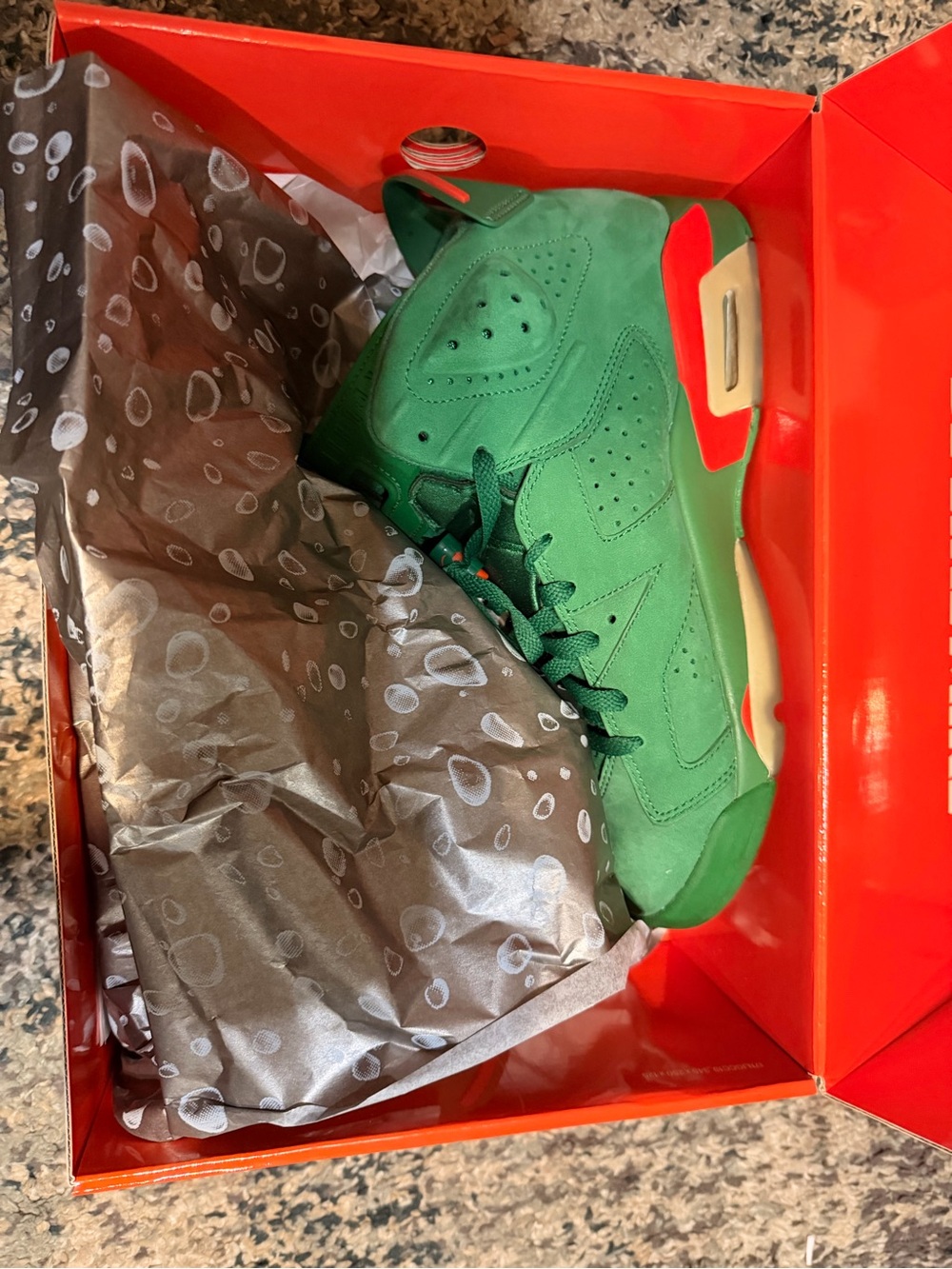 Jordan retro 6 “green Gatorade “ size 10 - Picture 3 of 3